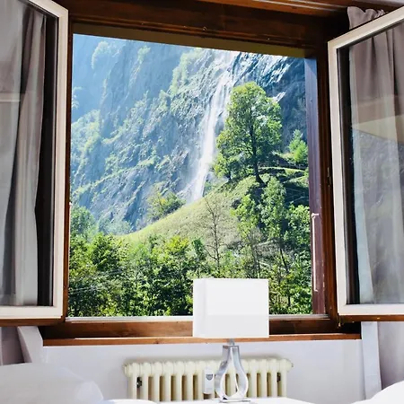 Breathtaking Waterfall Apartment Lauterbrunnen